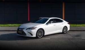 Lexus ES250